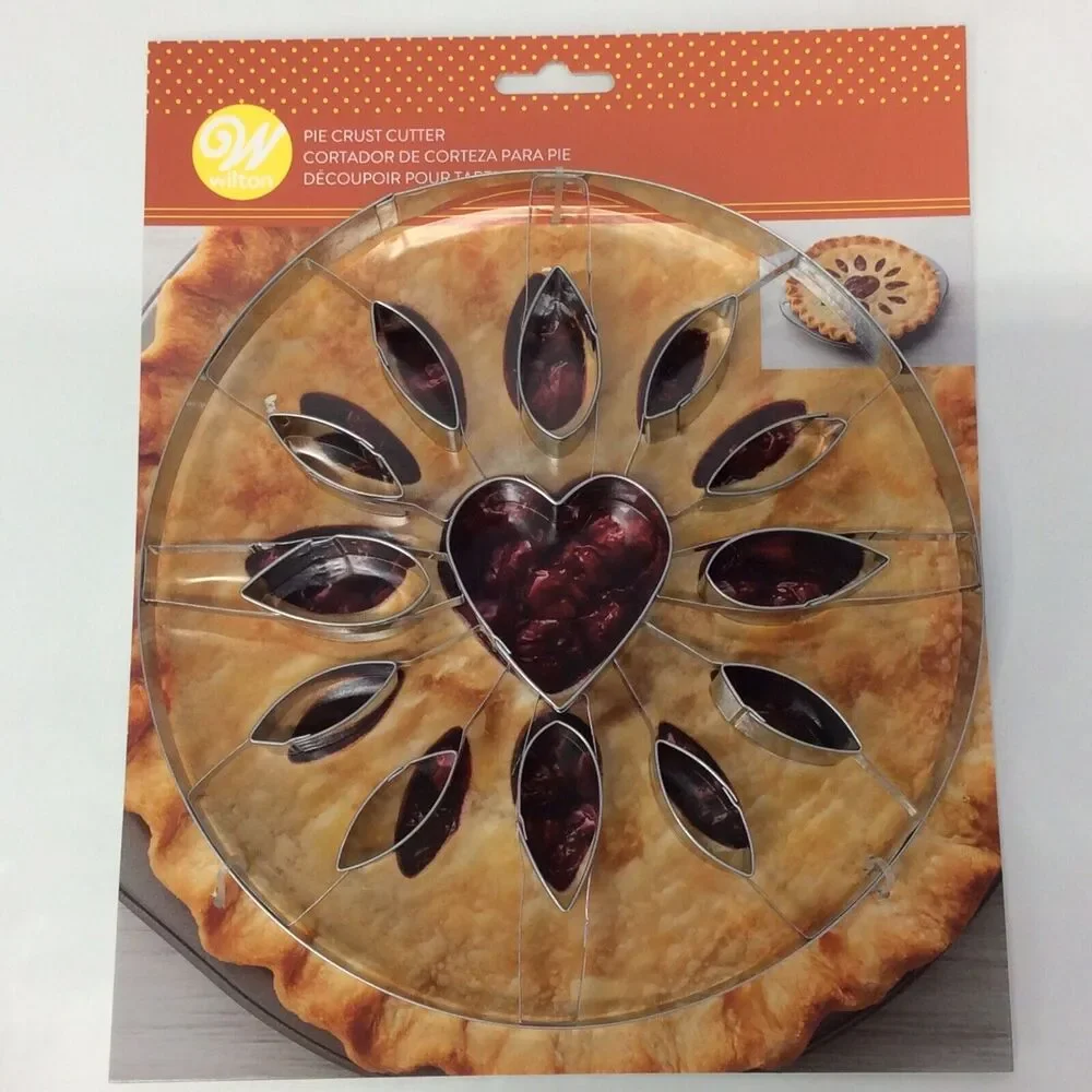 Wilton Autumn Holiday Pie Crust & Cookie Cutters Lot of 3 Assorted Fall Shapes